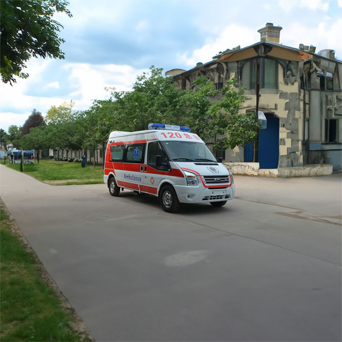西宁救护车租赁收费