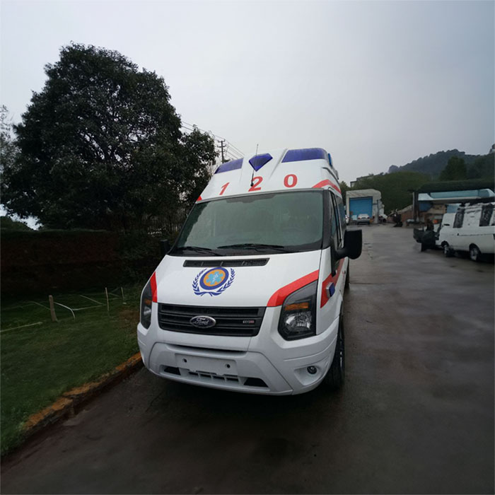 西宁出租救护车联系方式