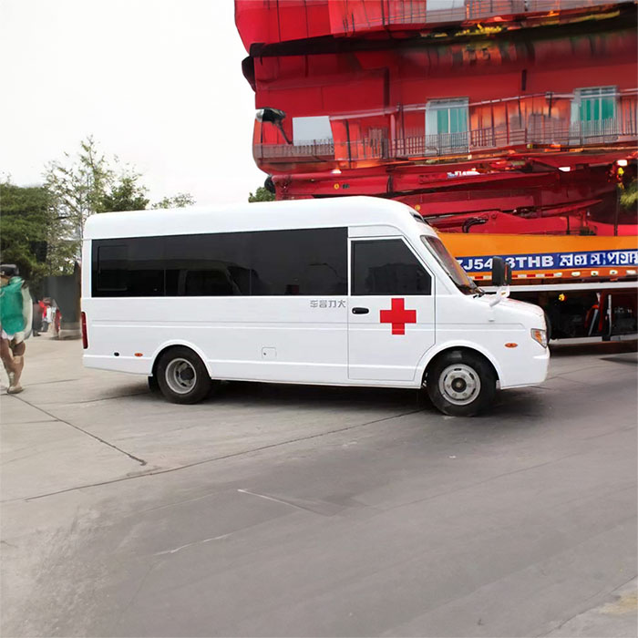 西宁私人救护车租车联系方式