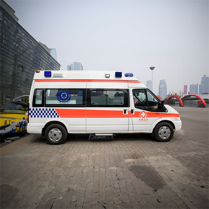 西宁出租救护车