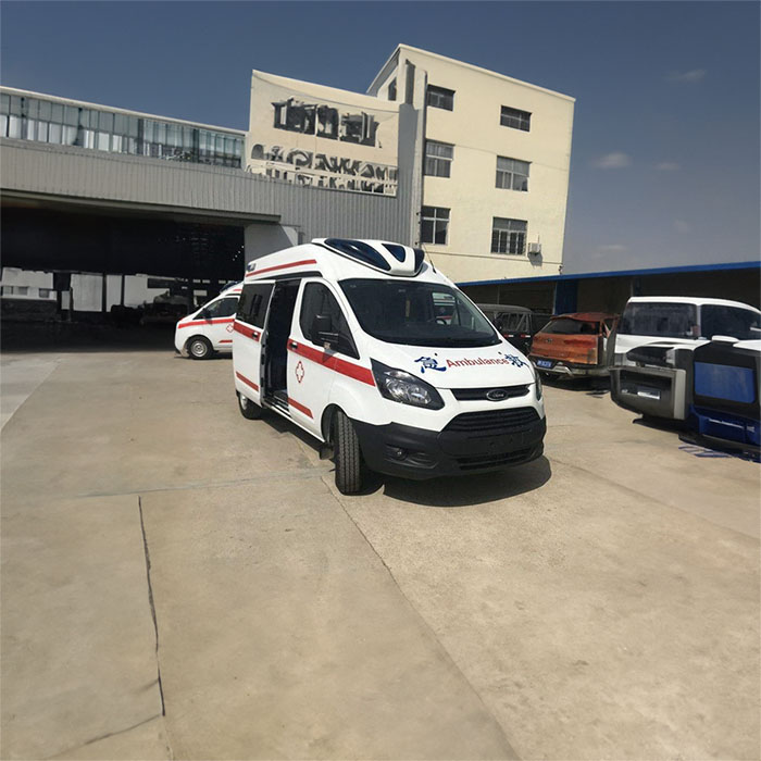 西宁救护车租赁联系方式