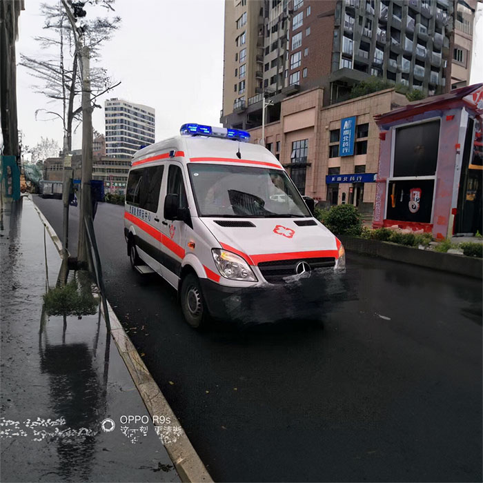 西宁租赁救护车