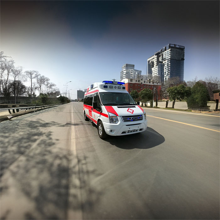 西宁私人救护车出租收费