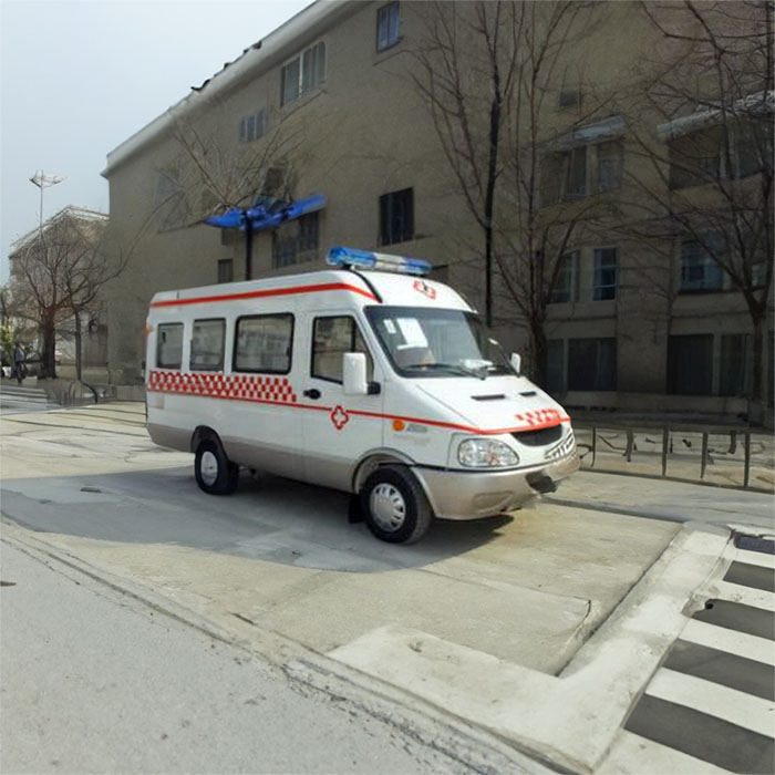 西宁私人救护车租赁电话