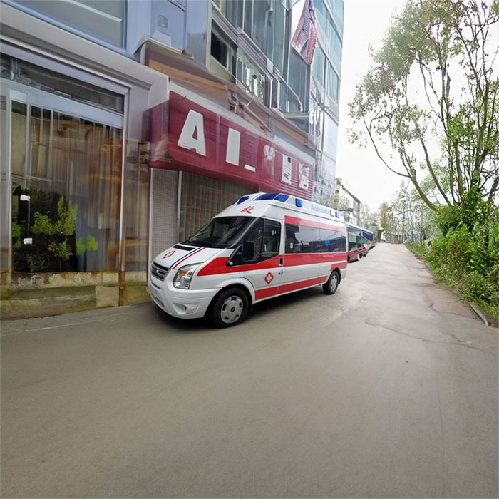 西宁出租急救车联系方式