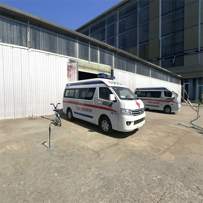 西宁救护车租赁电话