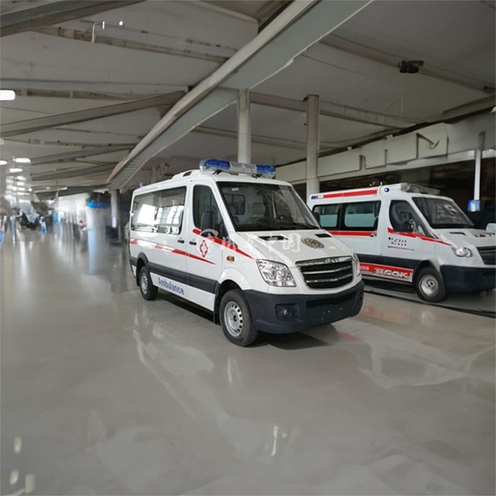 西宁私人救护车租赁收费标准