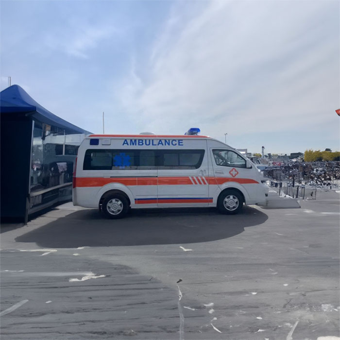 西宁私人救护车租车多少钱