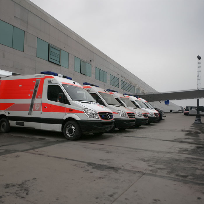 西宁私人救护车出租电话