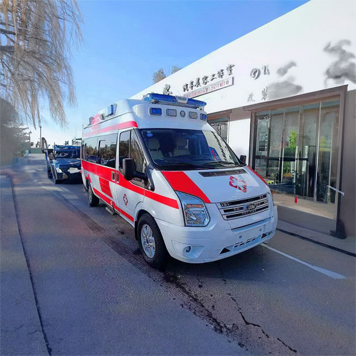 西宁救护车租车联系电话