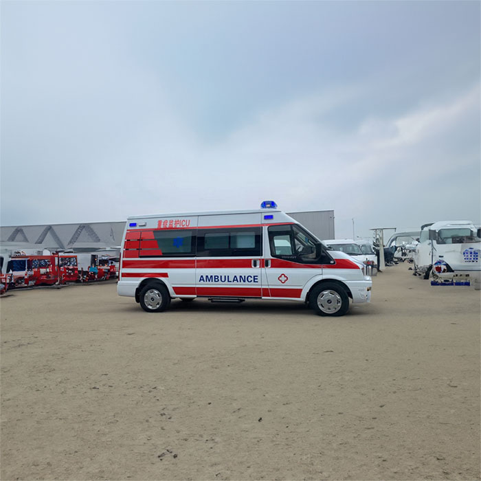 西宁救护车租车费用