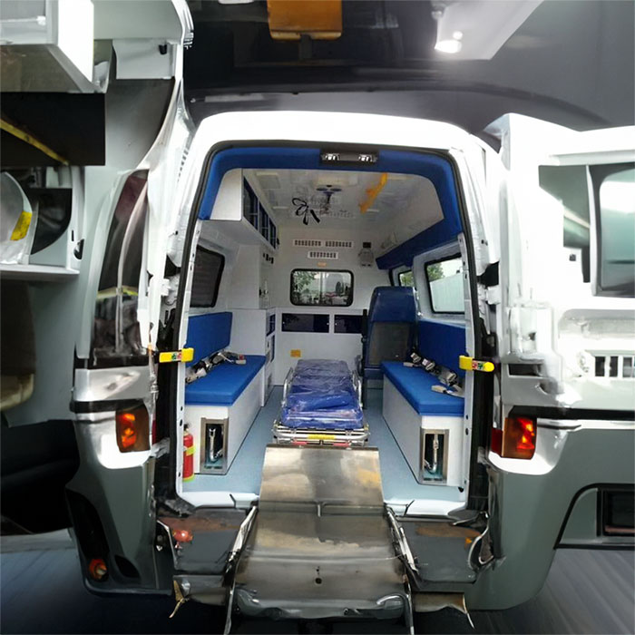 西宁私人救护车租赁费用