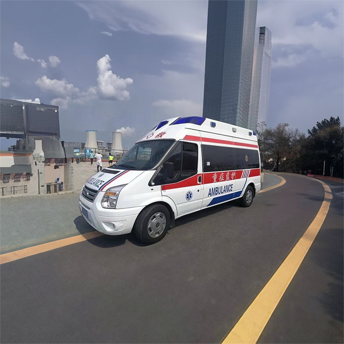 西宁出租救护车电话