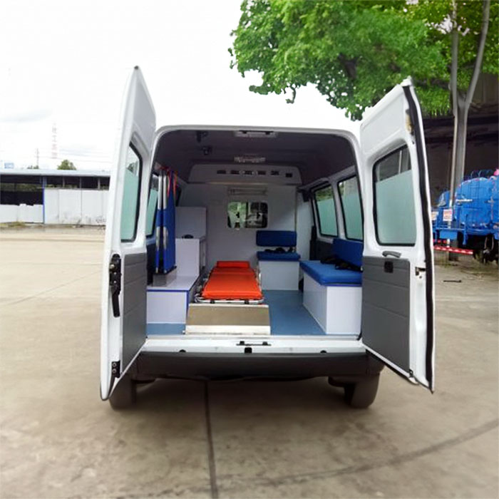 西宁私人救护车租车联系电话