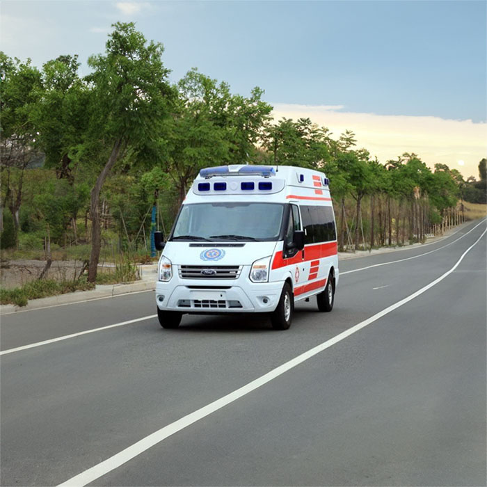 西宁私人救护车租车收费标准