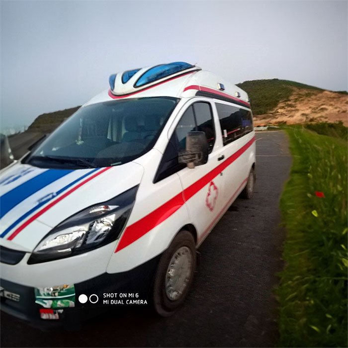 西宁私人救护车租车电话