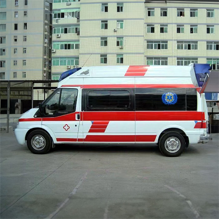 西宁救护车租赁电话