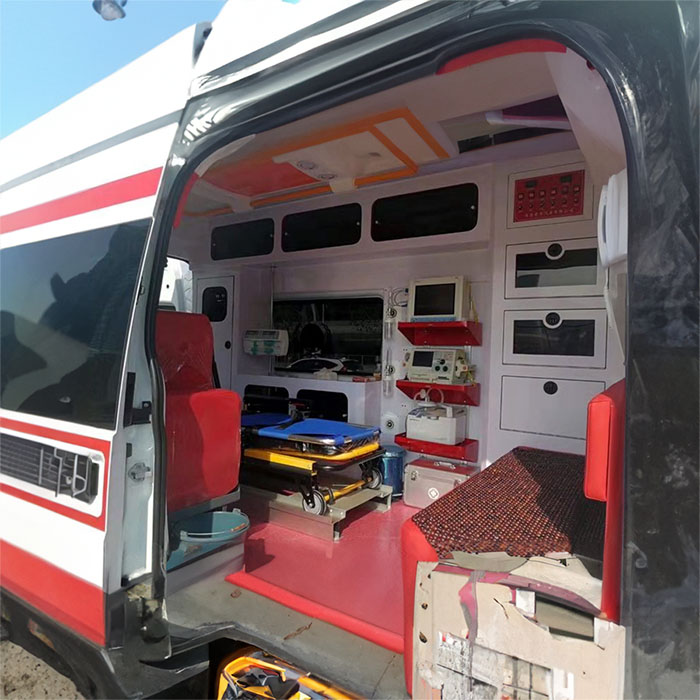 西宁私人救护车出租费用