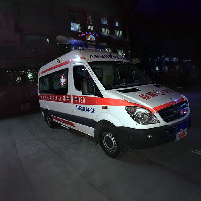 西宁出租私人救护车联系电话