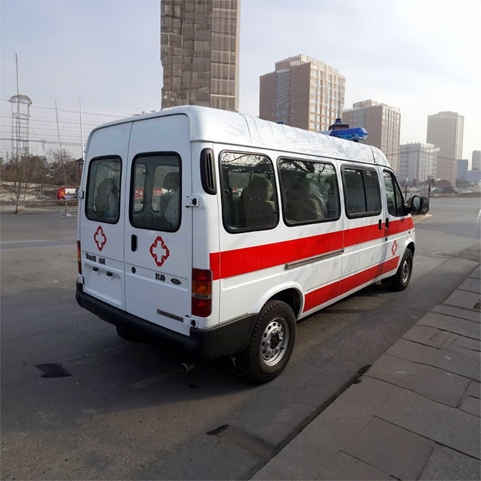 西宁救护车租车电话