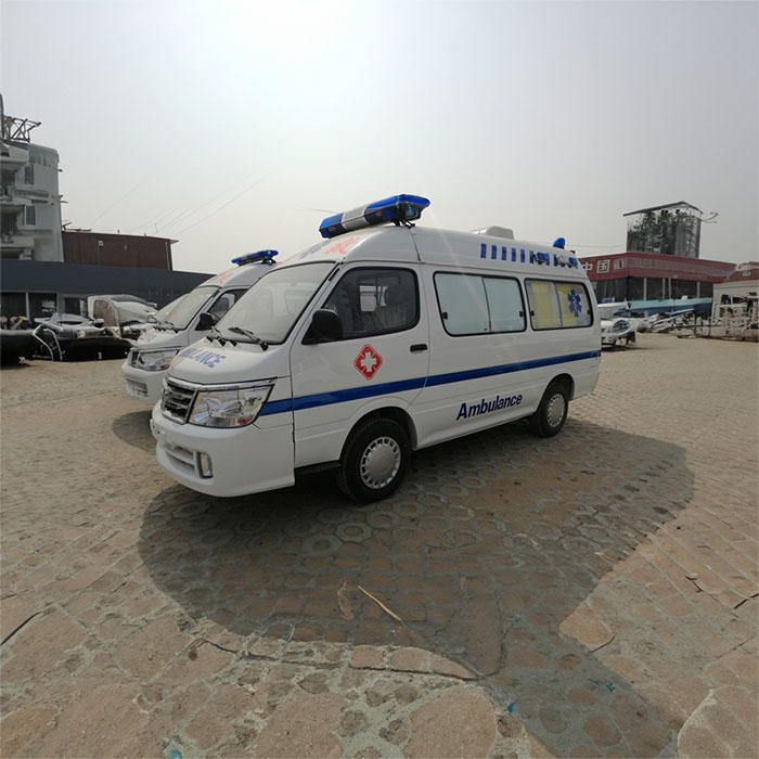 西宁租赁救护车联系方式