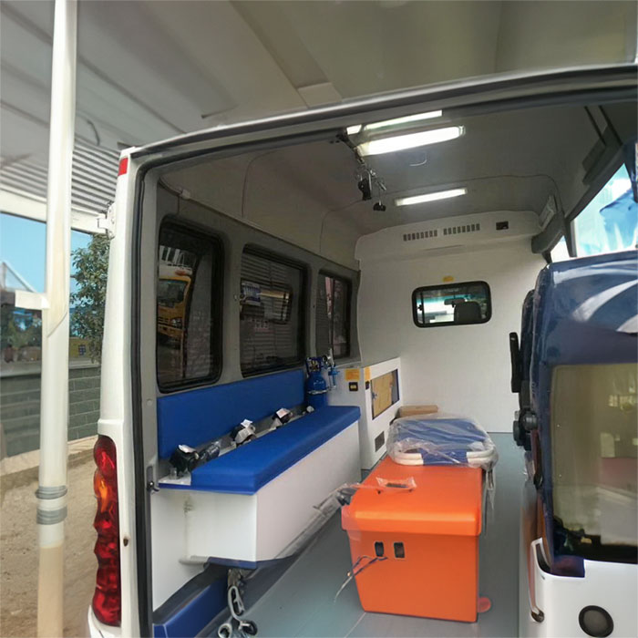 西宁租赁救护车电话