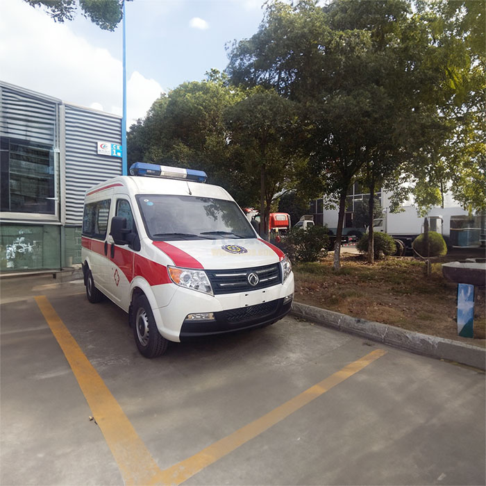 西宁急救车租赁