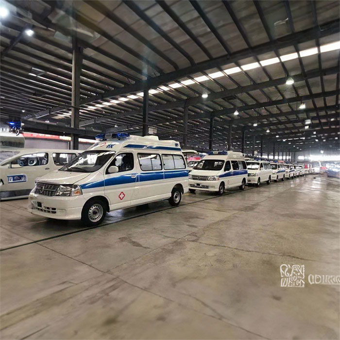 西宁私人救护车租车电话
