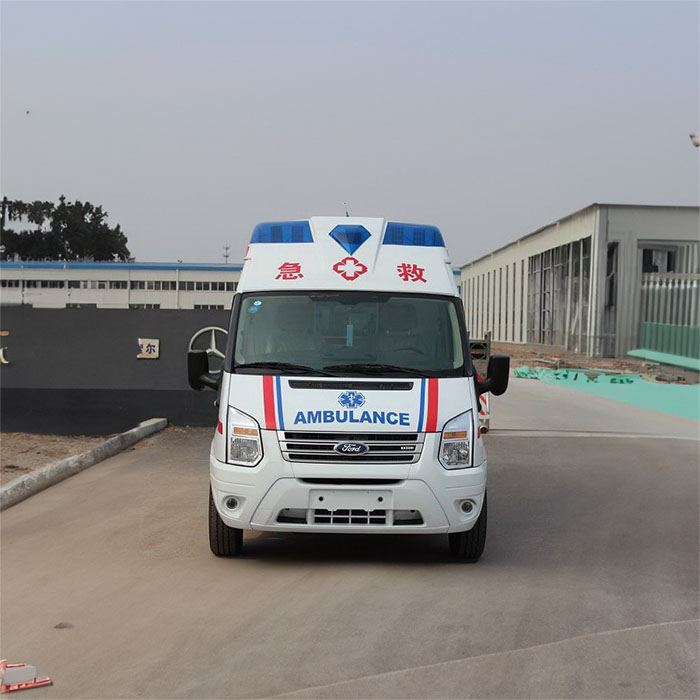 西宁出租救护车联系电话