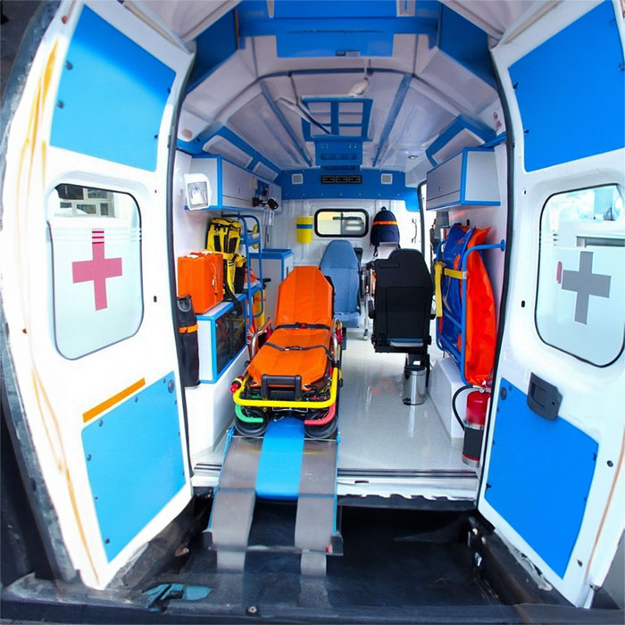 西宁救护车租赁联系电话