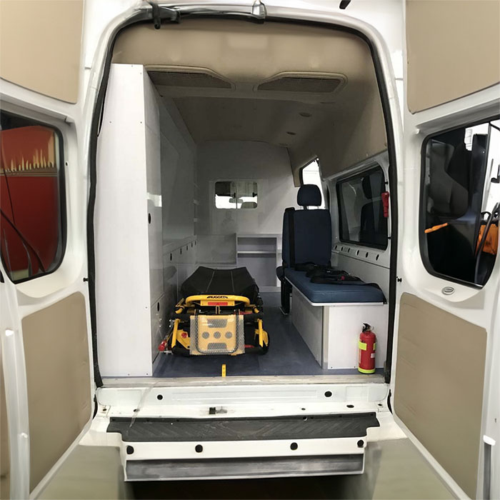 西宁私人救护车租车费用