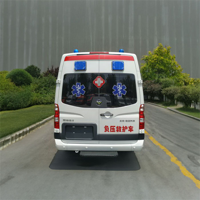 西宁救护车租车联系方式