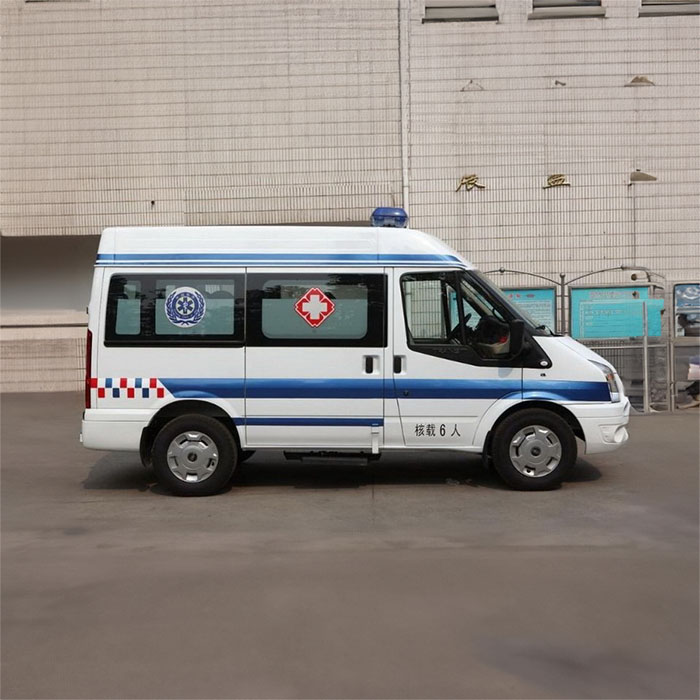 西宁私人救护车租赁费用