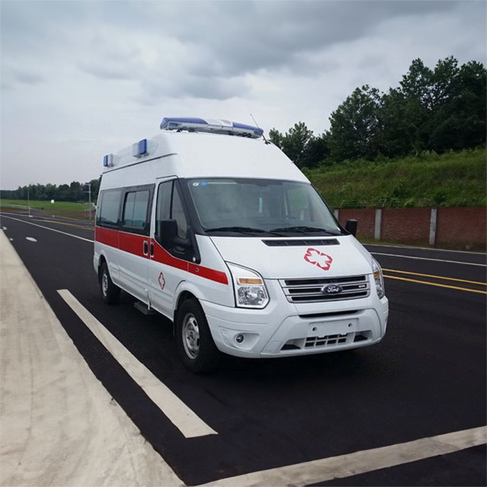 西宁出租私人救护车联系电话