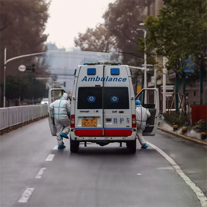 西宁私人救护车租车联系方式