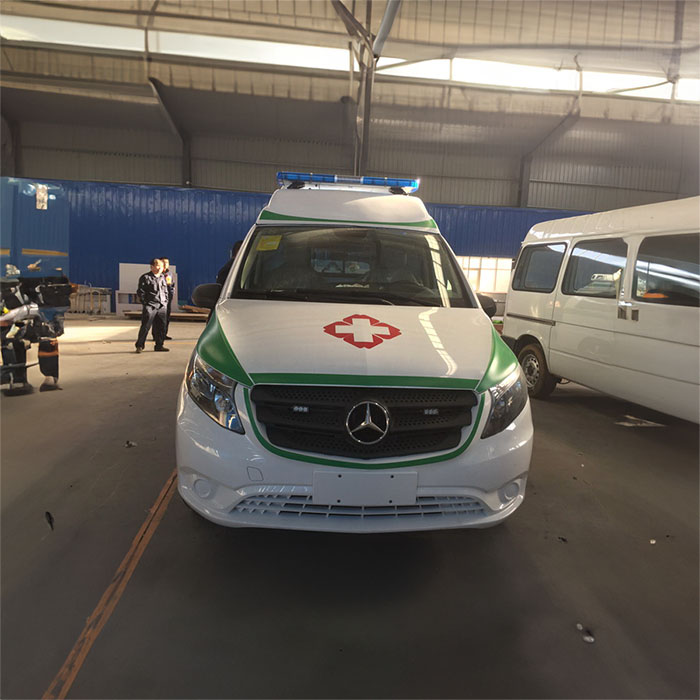 西宁私人救护车出租费用