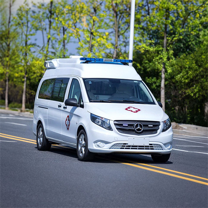 西宁救护车出租多少钱