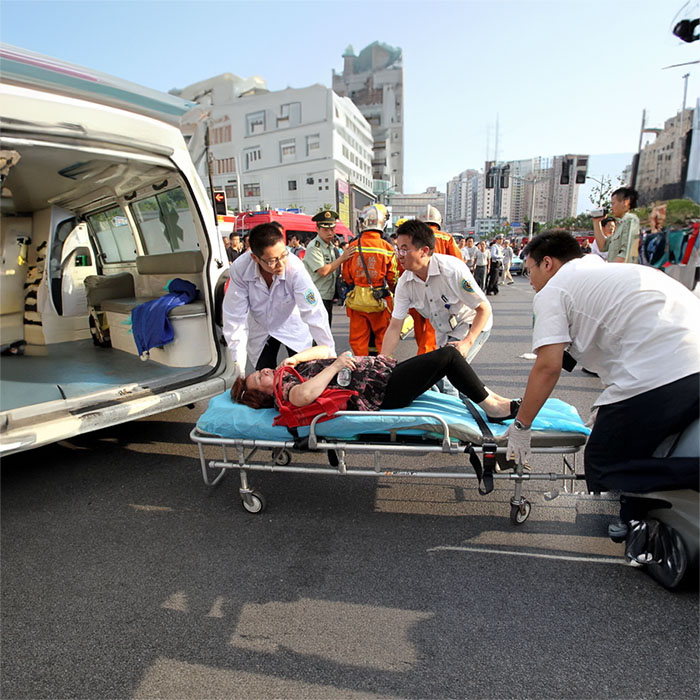 西宁急救车出租费用