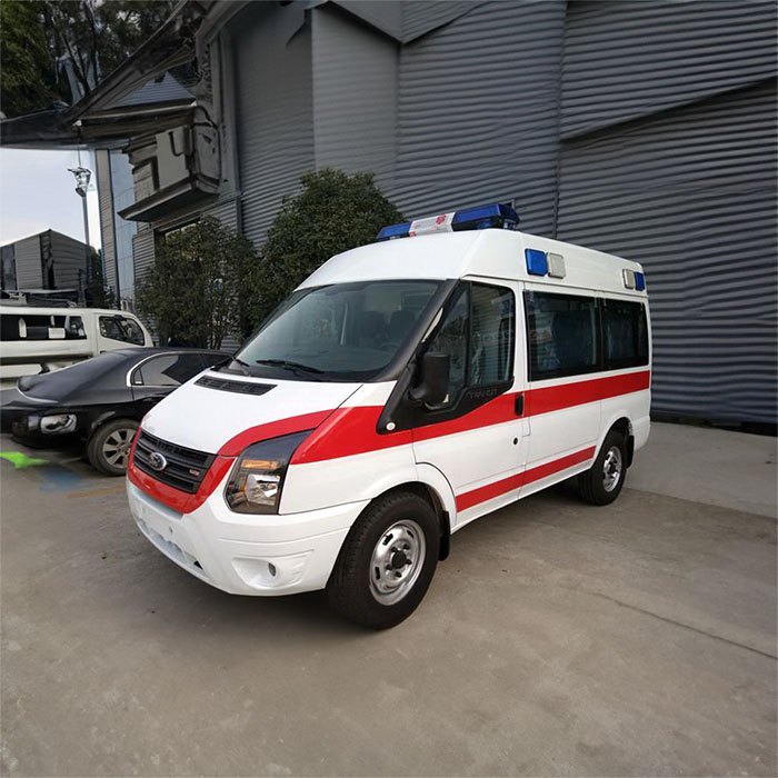 西宁出租私人救护车联系电话