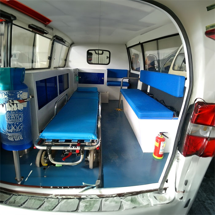 西宁租赁私人救护车联系方式