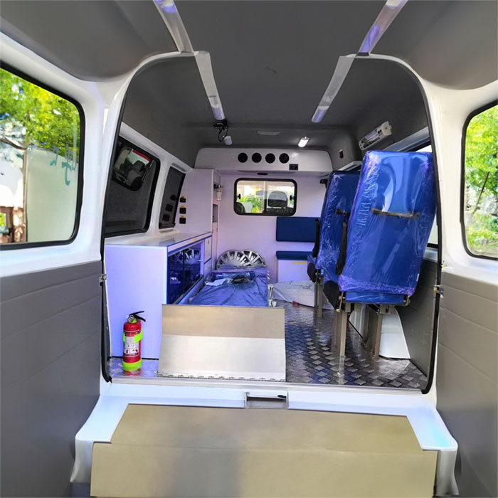 西宁租赁急救车电话号码