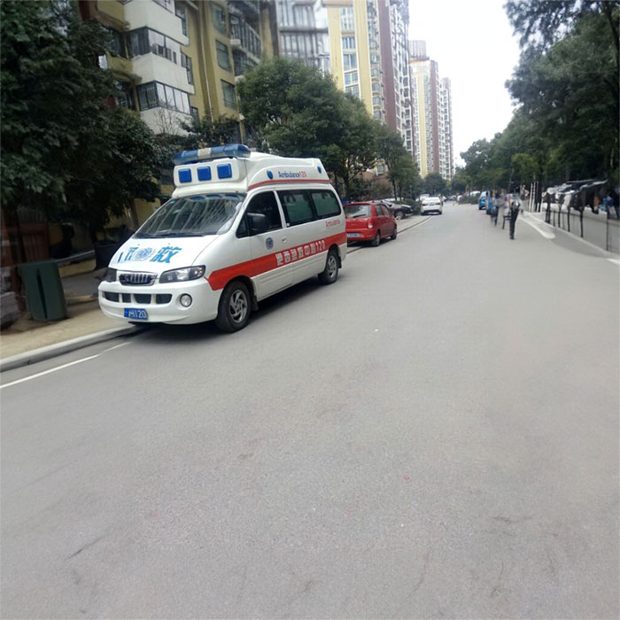 西宁出租救护车电话