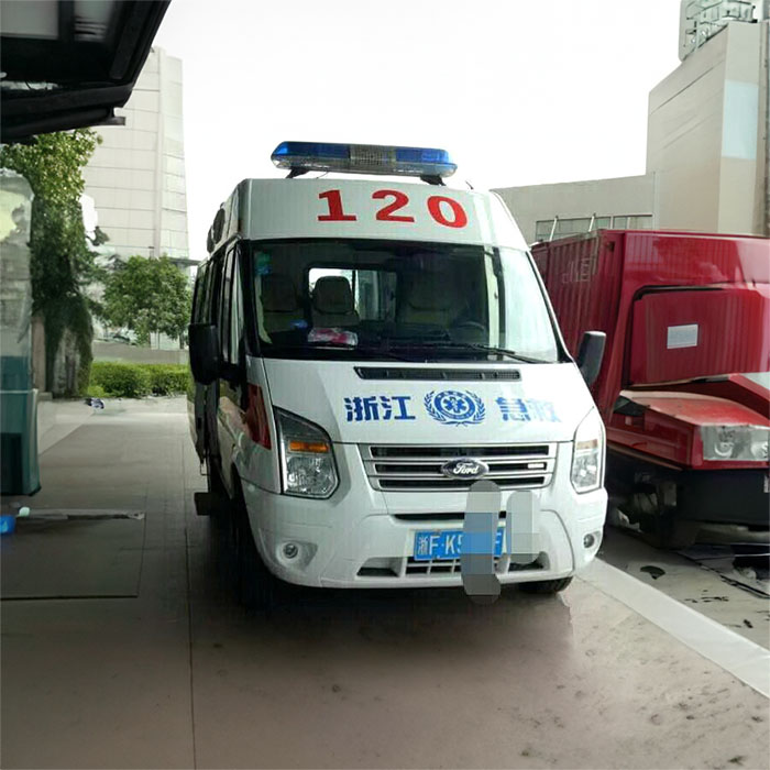 西宁救护车租车费用