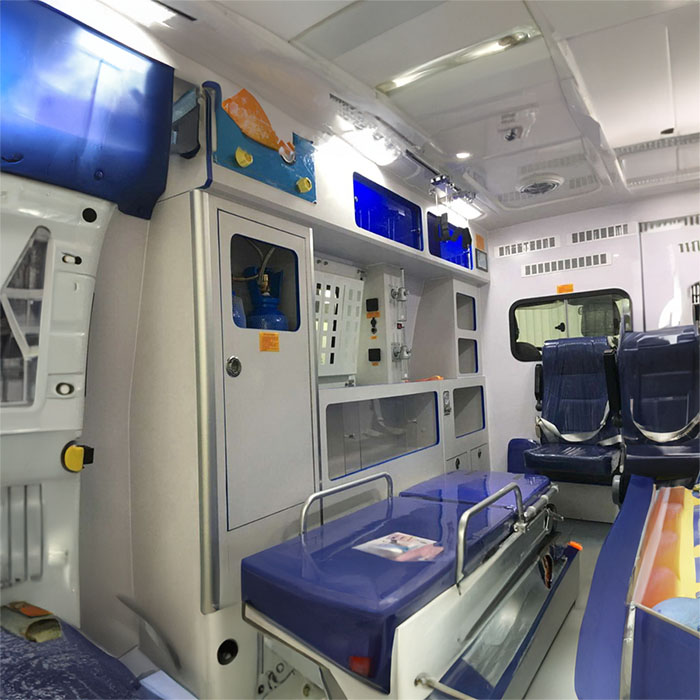 西宁出租救护车联系电话