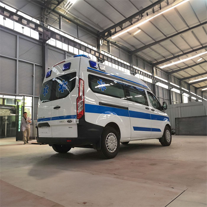 西宁租赁救护车联系电话