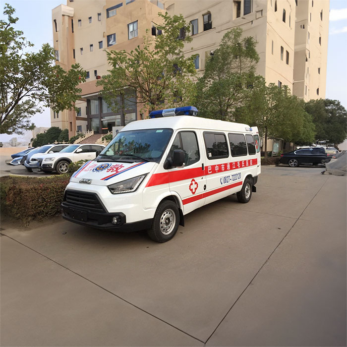 西宁私人救护车出租电话