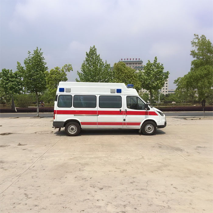 西宁私人救护车租赁联系电话