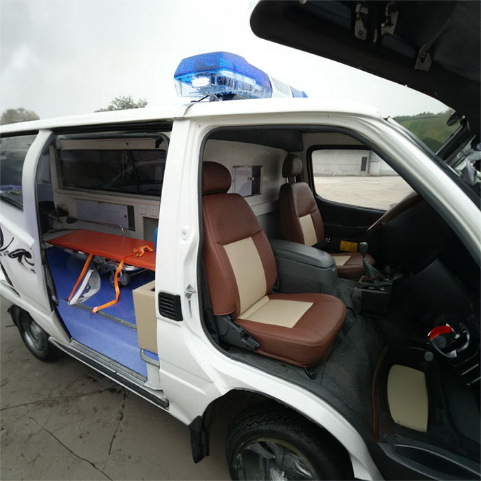 西宁出租救护车电话