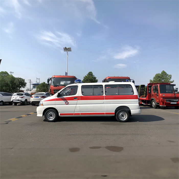 西宁出租救护车电话