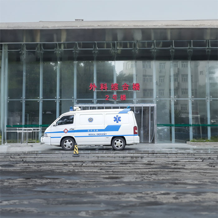 西宁救护车租车费用